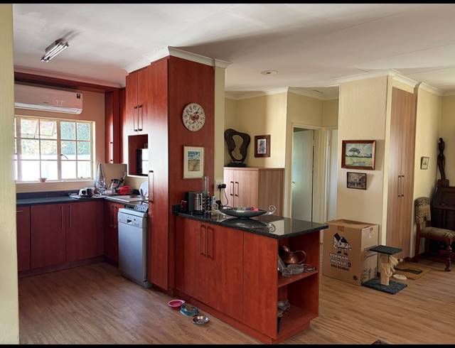2 BEDROOM CLUSTER FOR SALE IN MAGALIESSIG